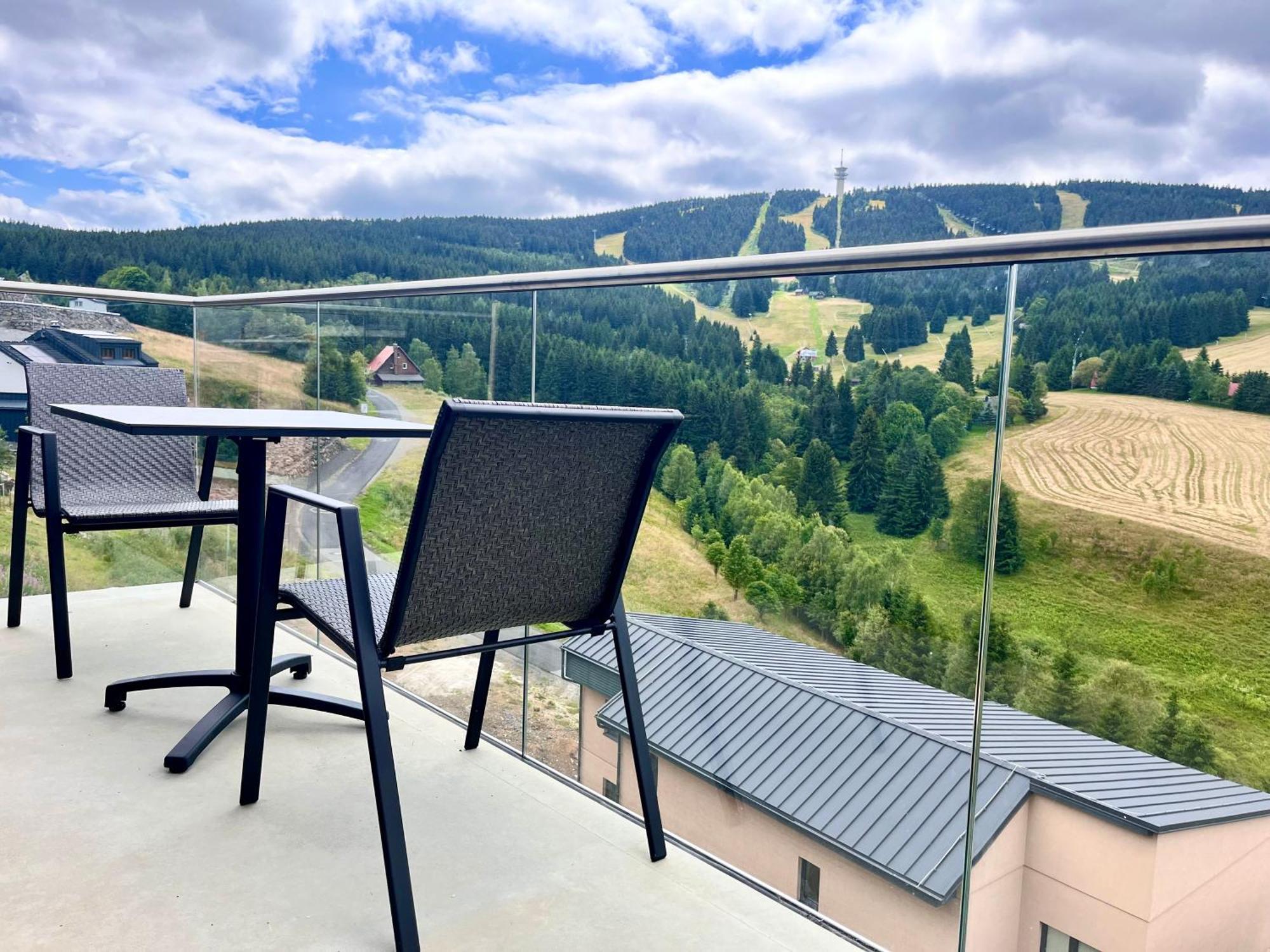 Apartmany Vista Klinovec Loučná pod Klínovcem Kültér fotó