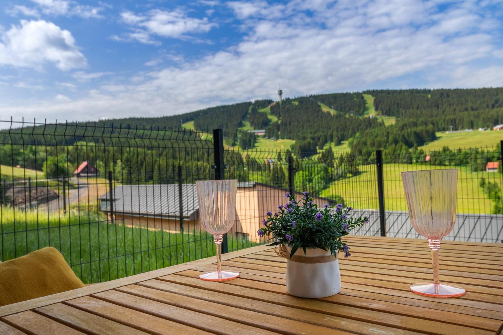 Apartmany Vista Klinovec Loučná pod Klínovcem Kültér fotó